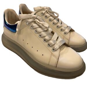 Alexander McQueen Men’s Oversized Sneaker White Iridescent EU 42 US 9
